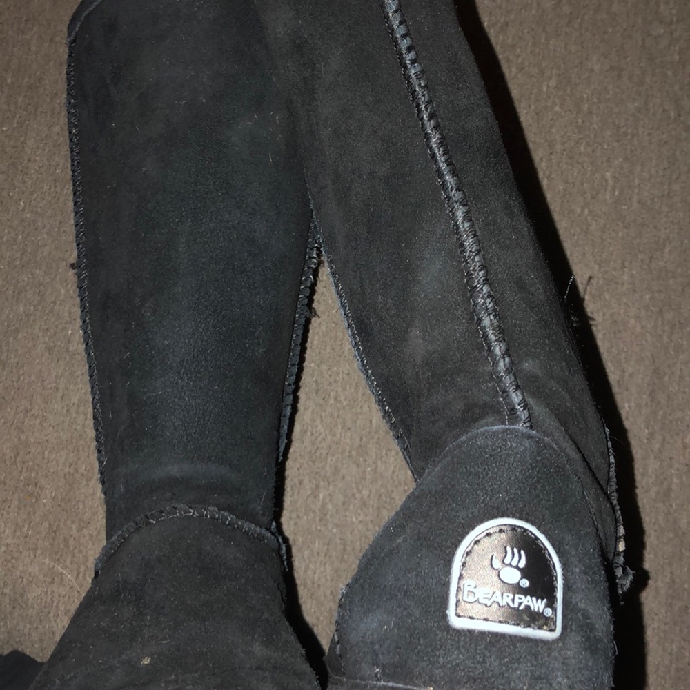 lightly used bearpaw high boots